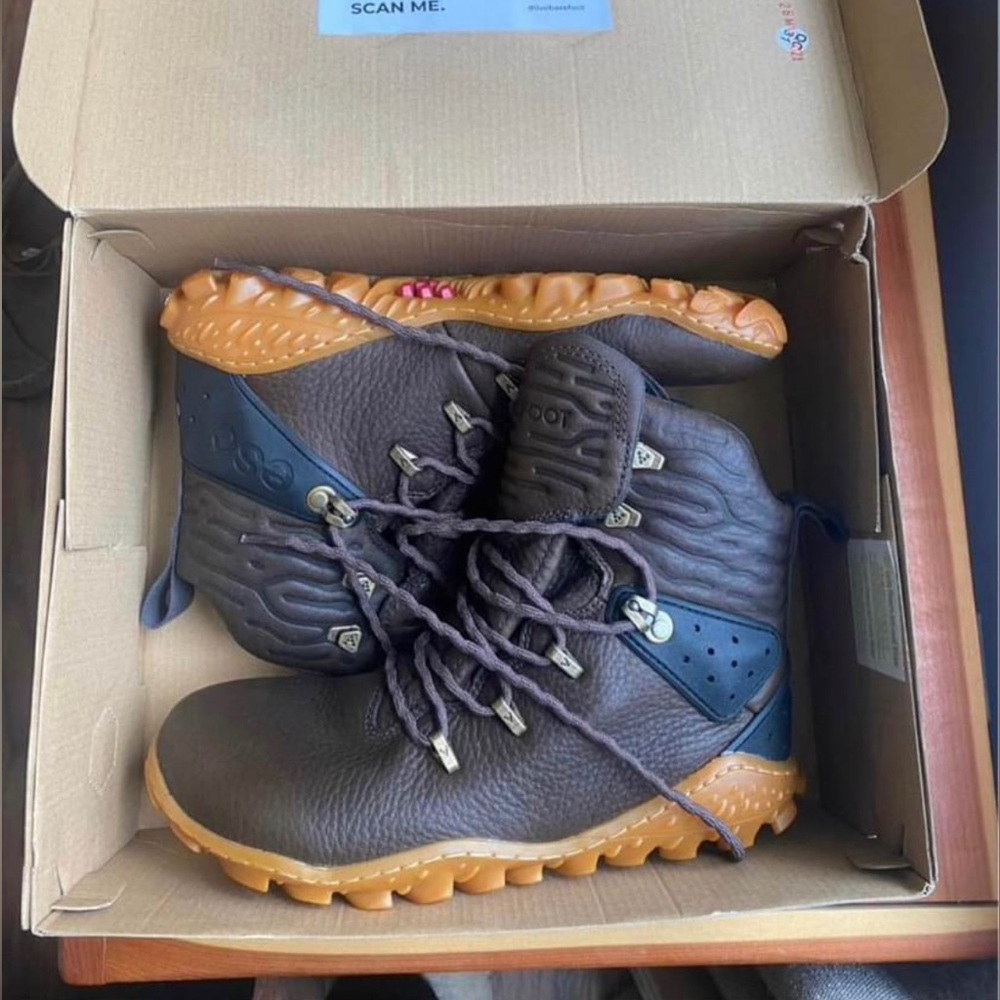 Vivobarefoot trackers 38